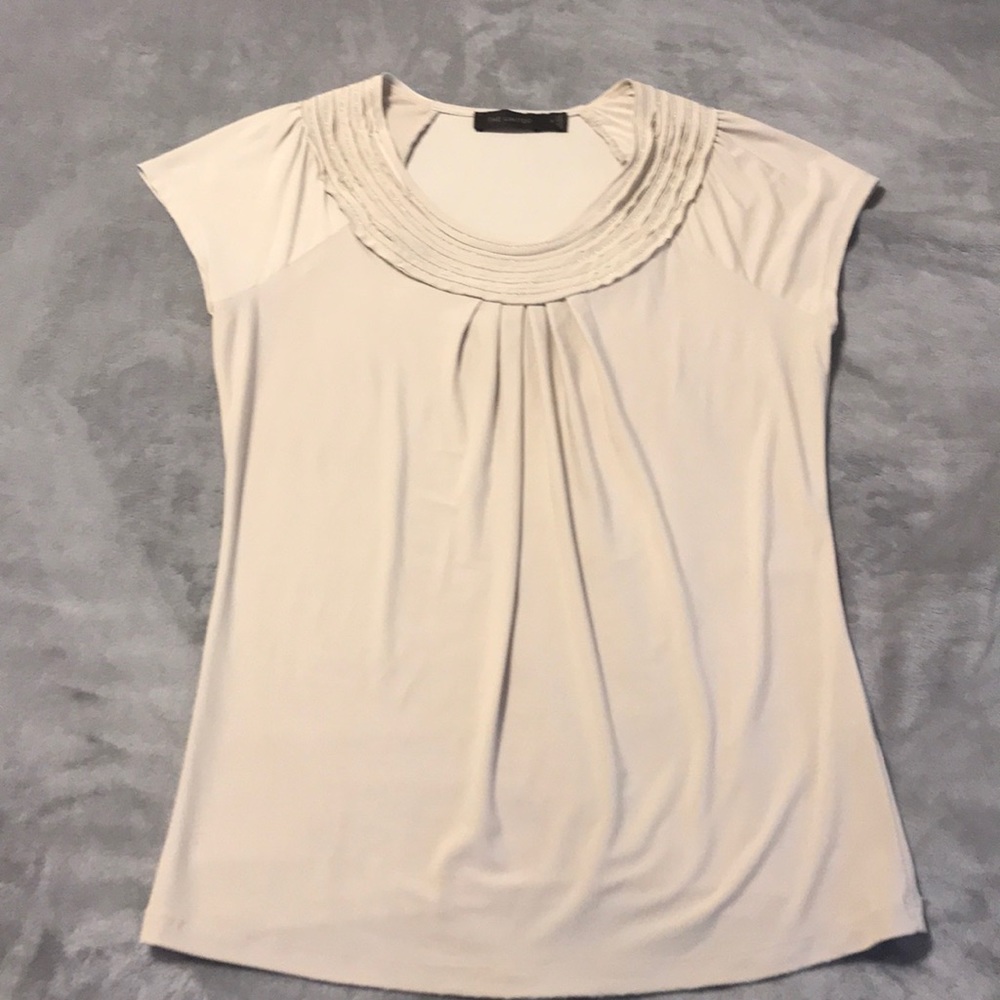 Ladies short sleeve top